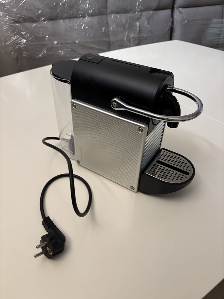 Maquina Nespresso Pixie