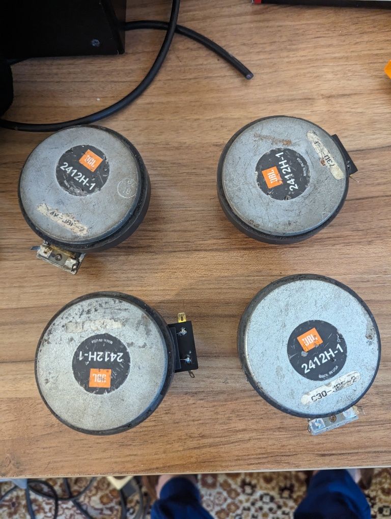 Продам ВЧ драйвер JBL 2412H-1 3шт