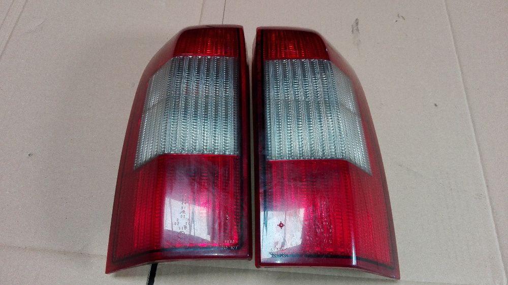 Lampa Lampy tył Omega B C FL Kombi Komplet