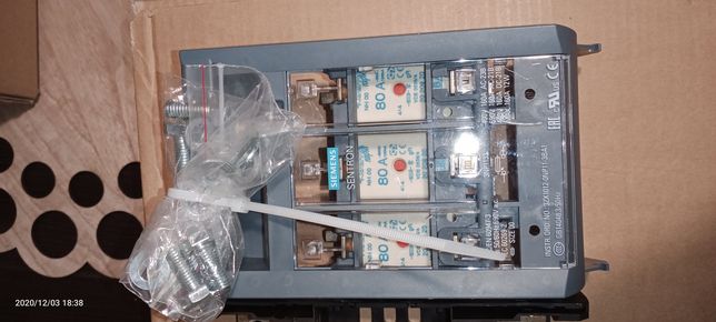 Rozłącznik bezpiecznikowy 3P 160A NH00 3NP1133-1CA10

Siemens Pakiet