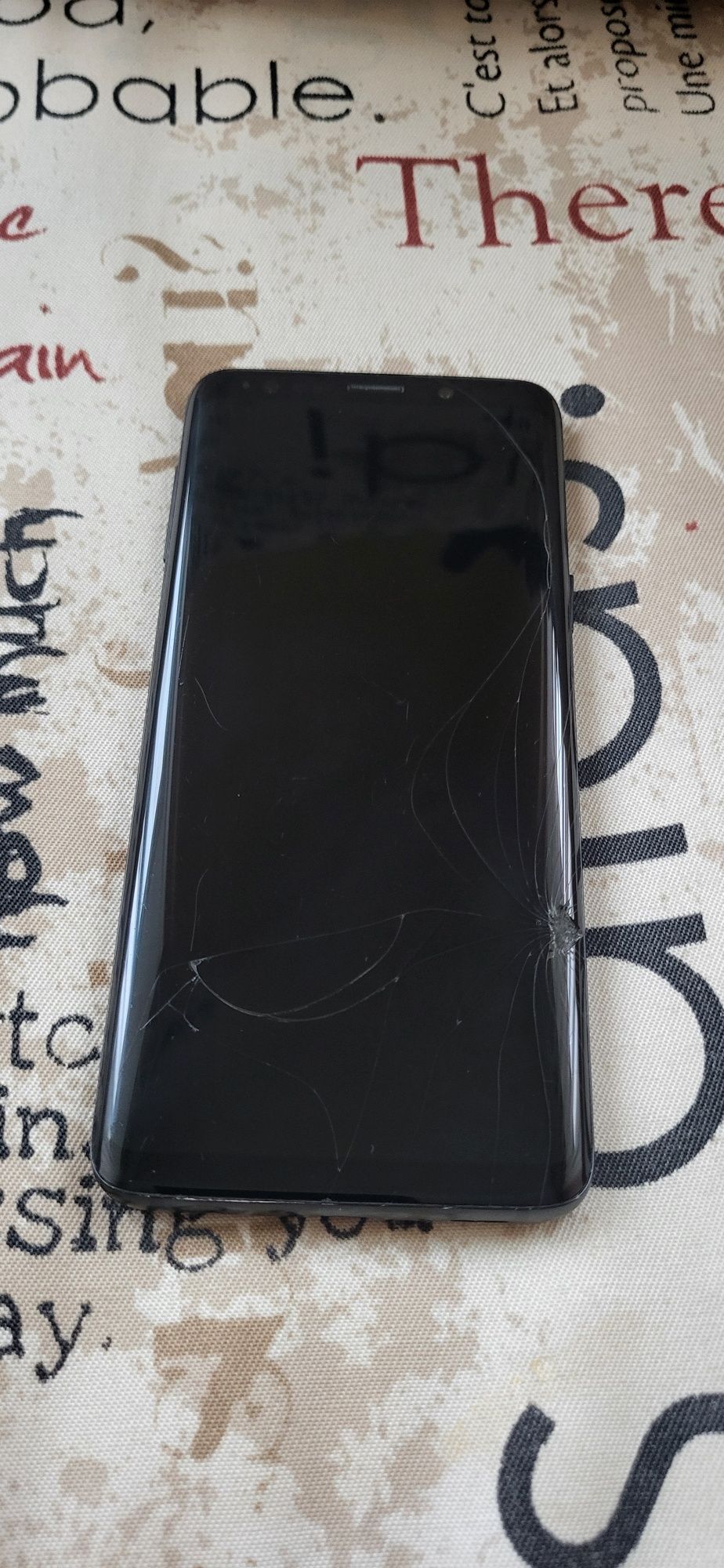 Продам Samsung S9 64gb