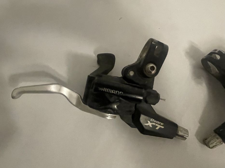 Shimano ST-M770 Deore XT – manetki z klamkami, 3x9