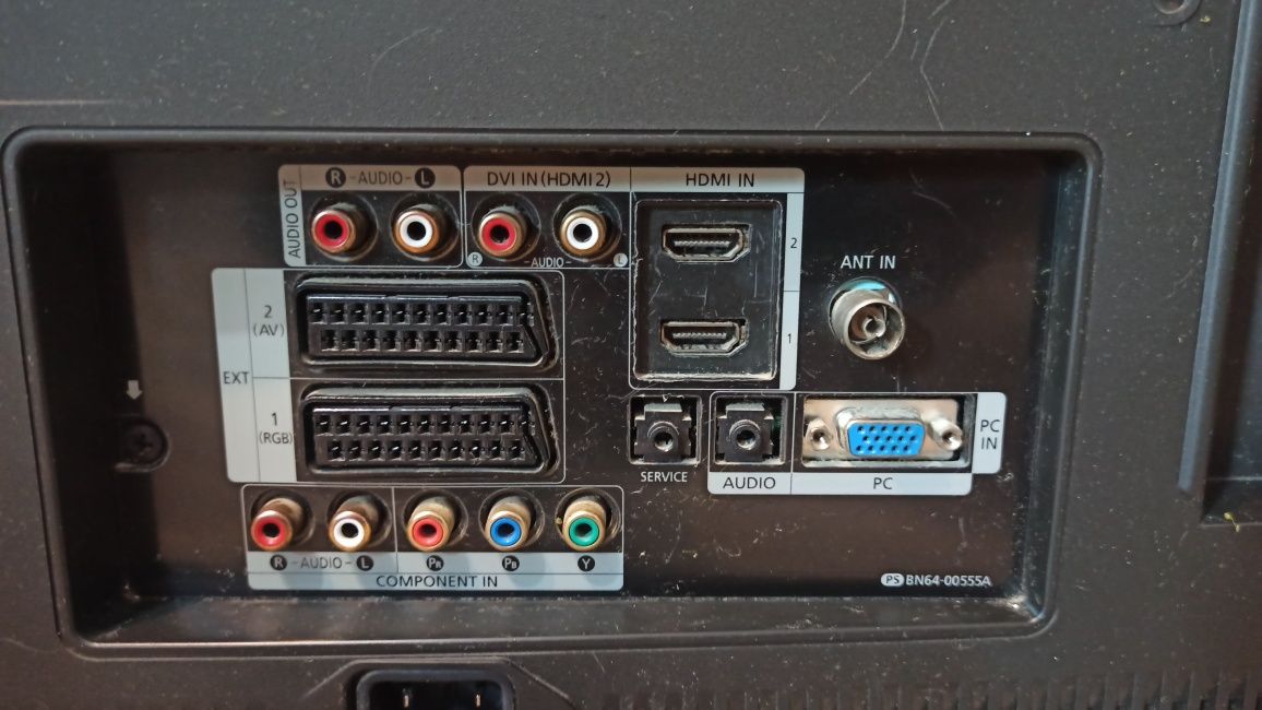 Sprzedam telewizor 32 cale Samsung LE32S81B z pilotem