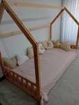 Cama  criança com colchão em bom estado