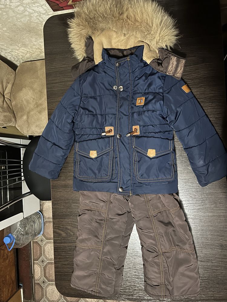Продам зимний костюм детский