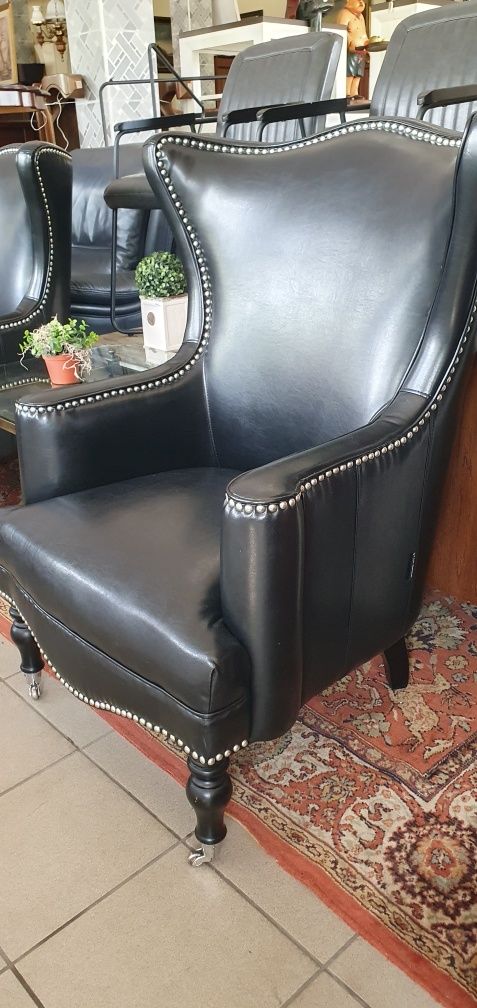 Fotele w stylu Chesterfield ( uszaki )