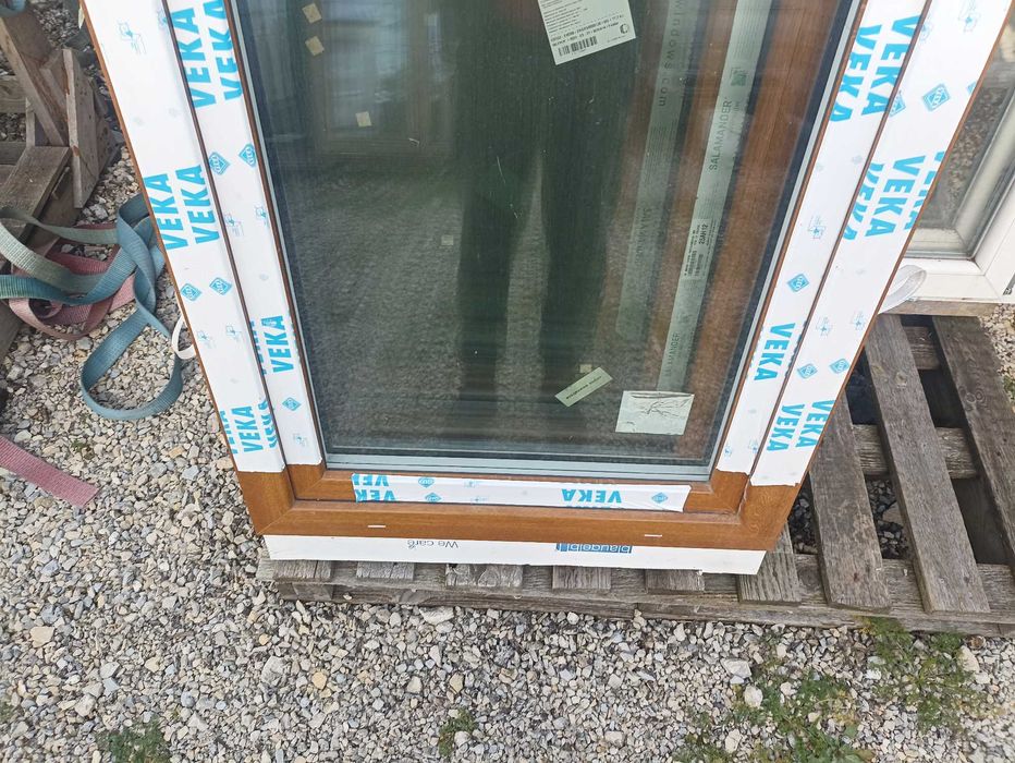 Okno balkonowe pcv 86/224 złoty dąb trzy szybowe
