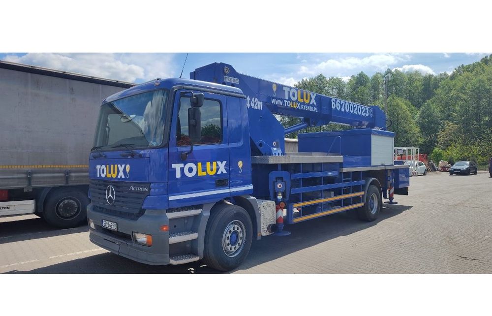 Wynajem podnośnik koszowy/ Zwyżka 42m