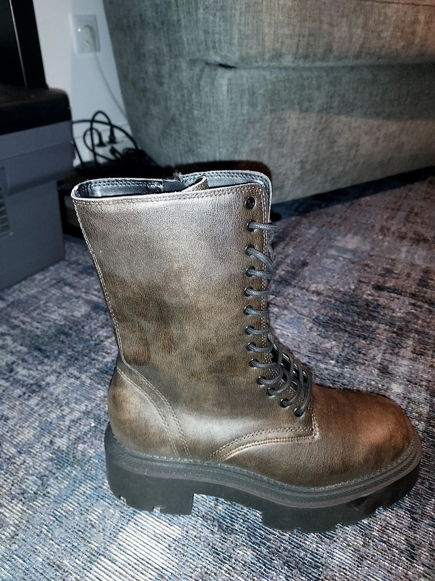 Botas cano alto Zara NOVAS