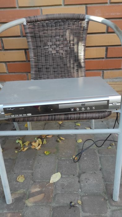 Продам DVD, відеомагнітофон, авто радіо.