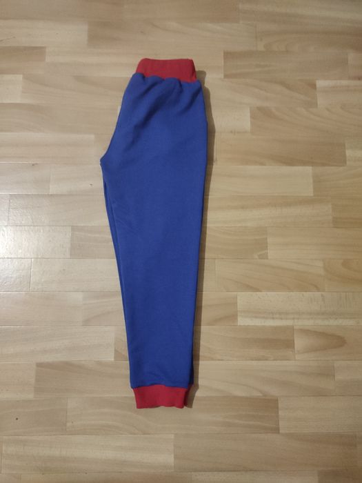 Продам спортивные штаны весна -осень для мальчика новая р 134-140