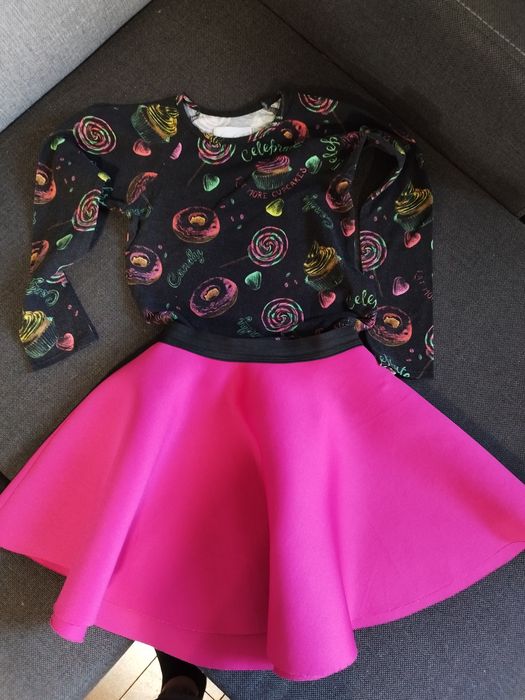 Zestaw komplet spódniczka i bluzka rozmiar 128-134 stan idealny