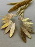 Brincos dourado Flores de Aurora