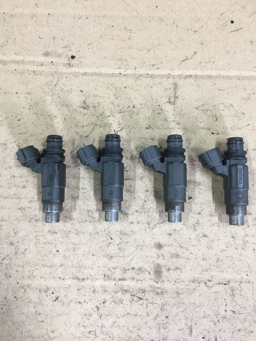 Форсунка інжектор форсунка вприск Suzuki Vitara 1.6 БЕНЗИН.