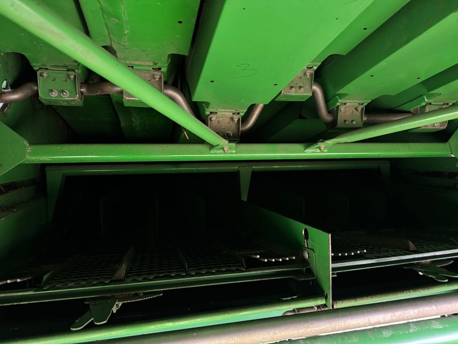 Kombajn zbożowy john deere 1570