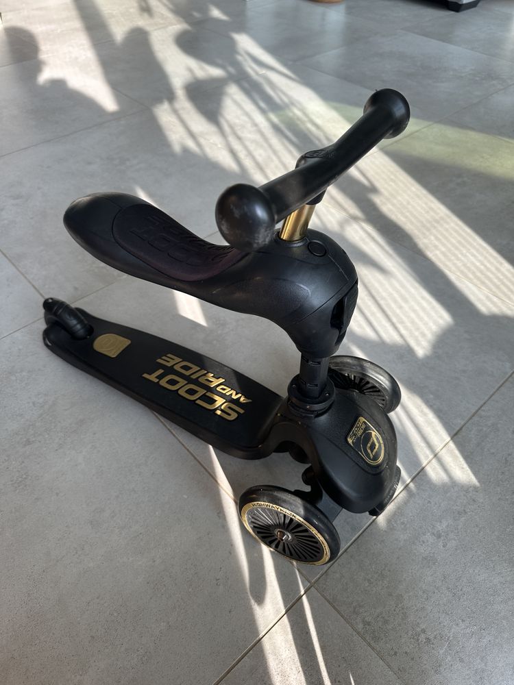 ScootAndRide Highwaykick jeździk i hulajnoga 2w1 GOLD + kask