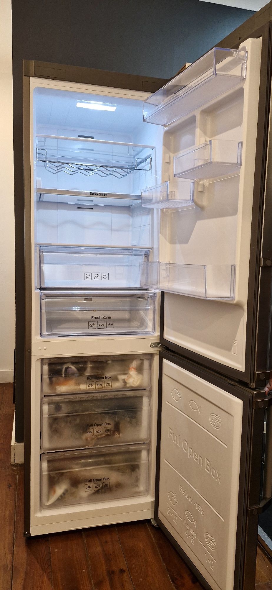 Frigorífico Samsung - 1 ano de uso