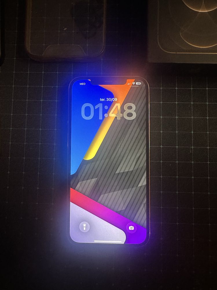 Iphone 12 pro max Dourado