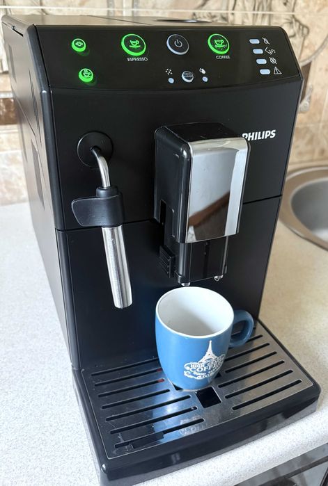 Кофеварка Saeco Minuto з капучінатором кофемашина кавоварка 2016рік