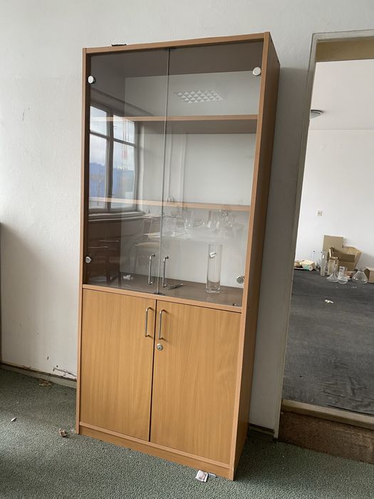 Oddam za darmo sprzet biurowy i techniczny