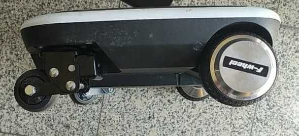 Icarbot - Transporte Pessoal Elétrico - Compacto e Divertido!