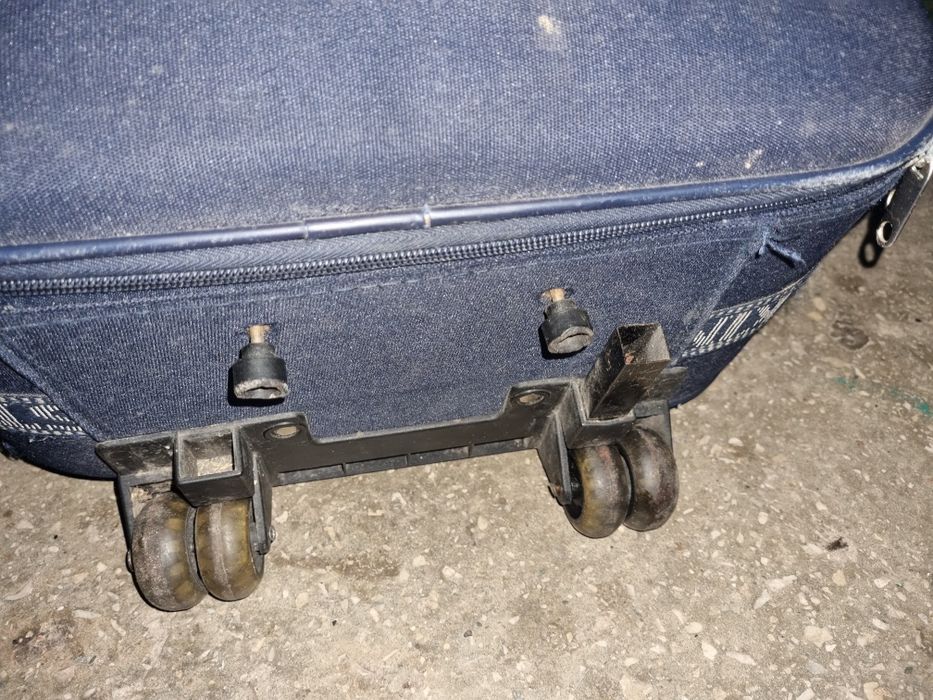 Валіза стан добрий,фірмова ,зручна