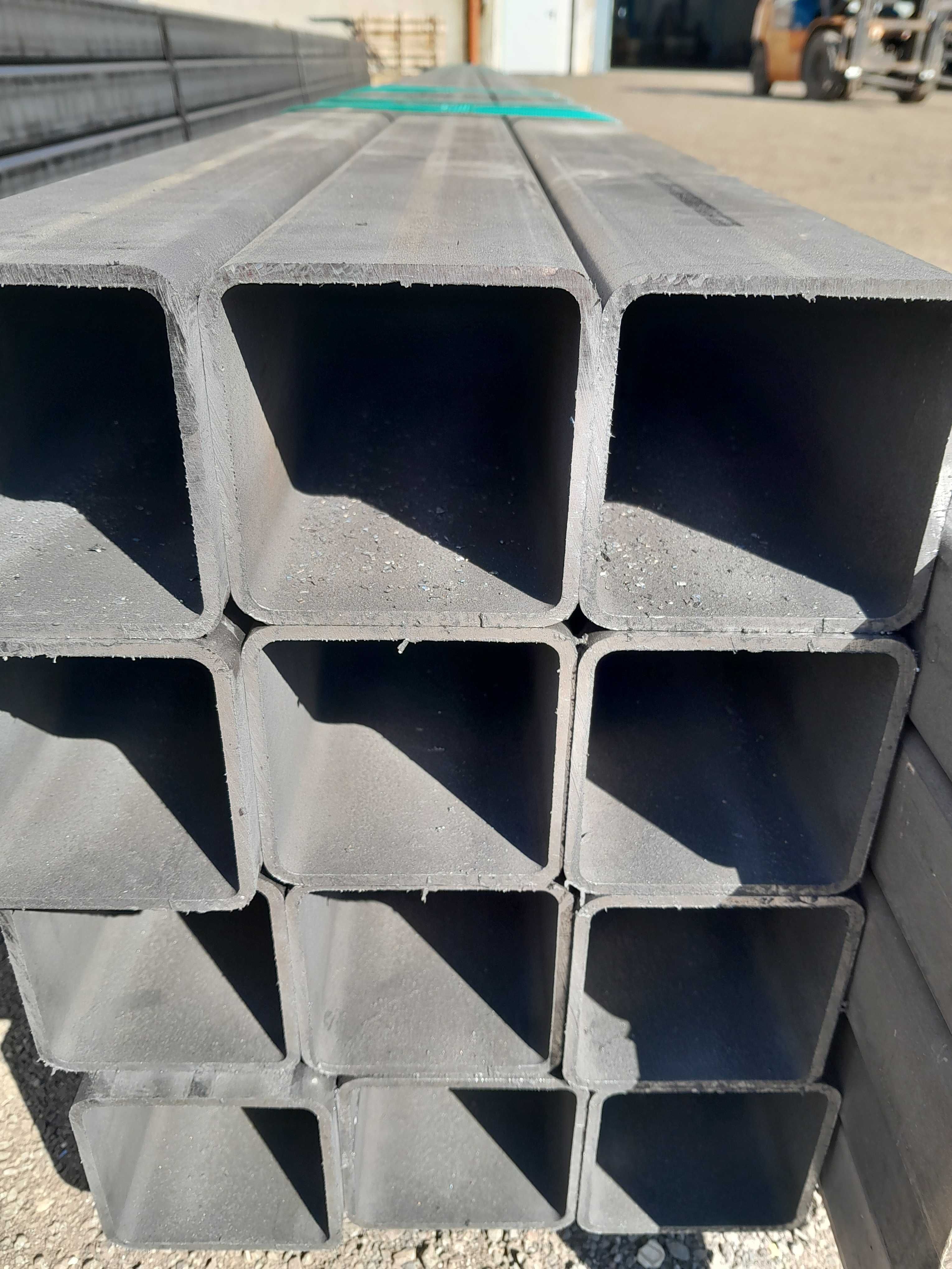 Ceownik półzamknięty bramówka 50 bramowy 50x50x17,5x3 3 6mb sztangi