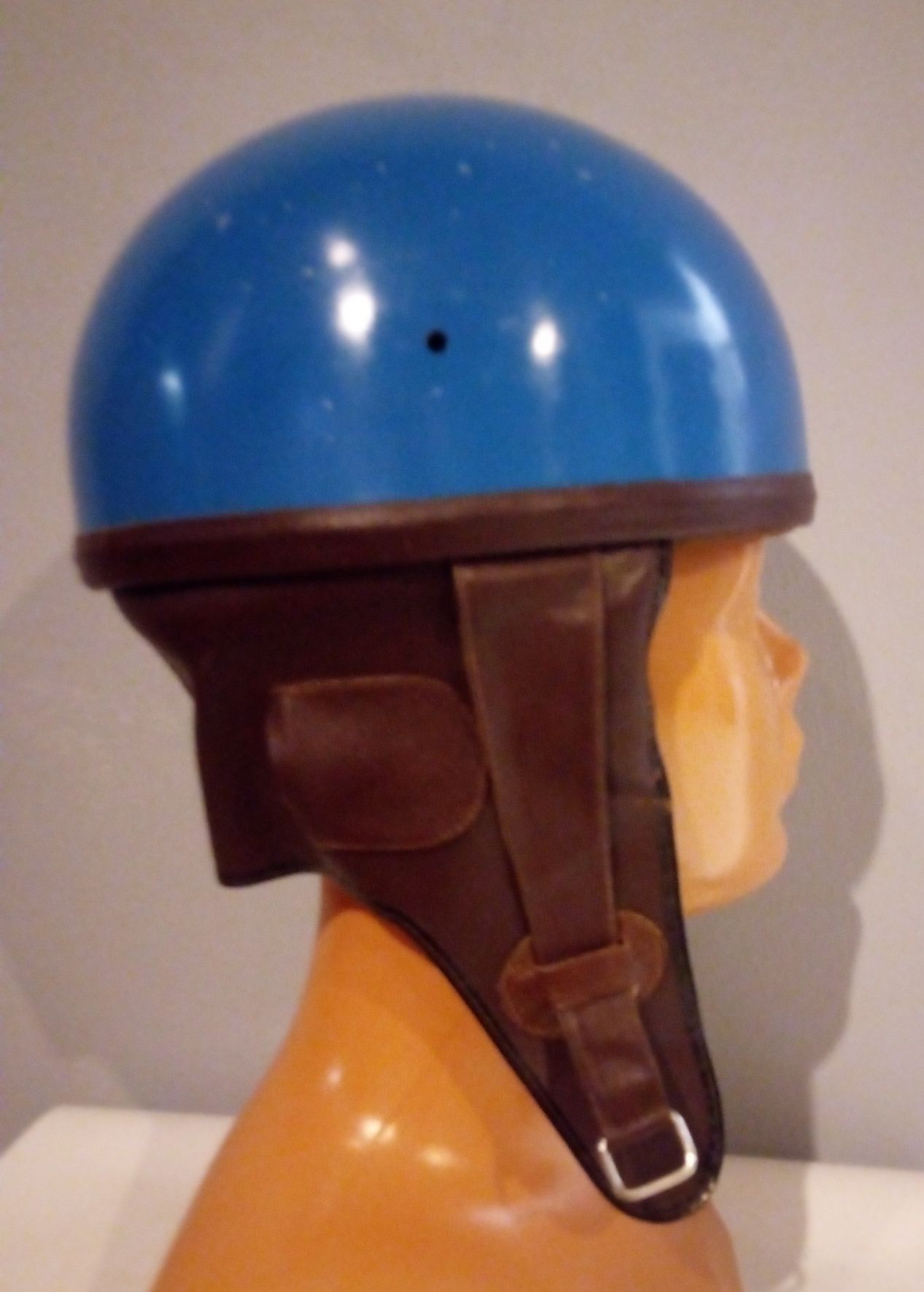 Kask orzeszek PRL  stary vintage kolekcjonerski / rozmiar 59 / NR 2