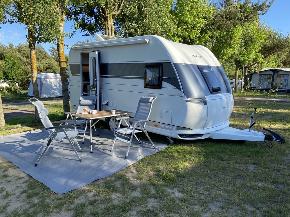 Wynajem Przyczepa kempingowa Hobby 400 SFe De Luxe WAKACJE 2025!