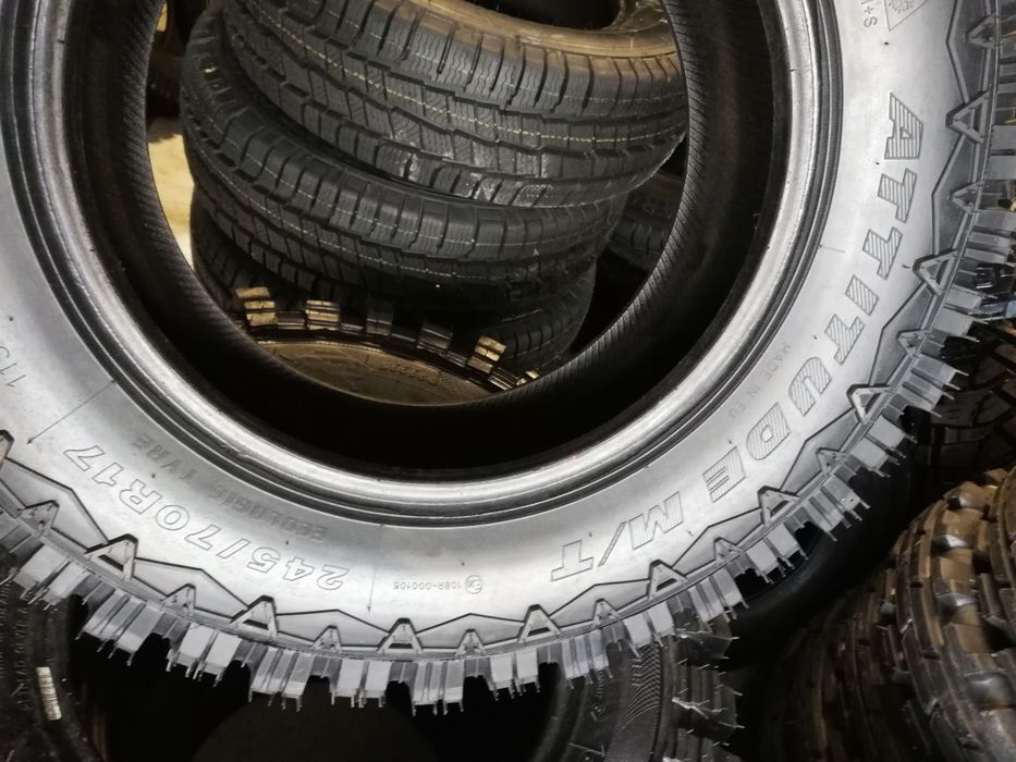 265/70 R17 WRANGLER M/T TERENOWE 4X4 Nowe opony bieżnikowane  GAT I