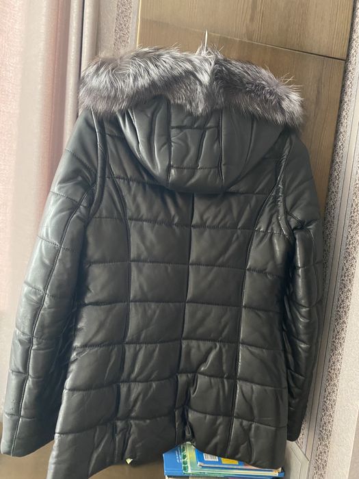 Продам зимнюю куртку
