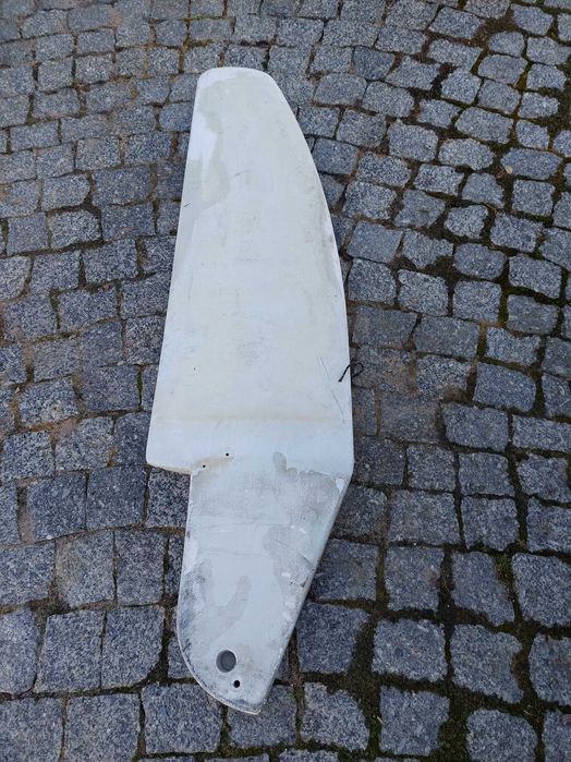płetwa sterowa do jachtu