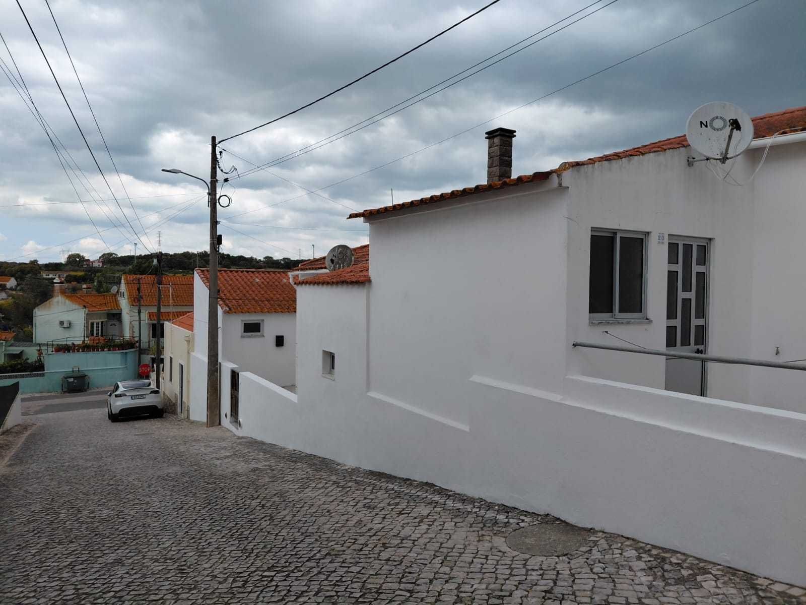 Moradia remodelada em Vila Nova da Rainha