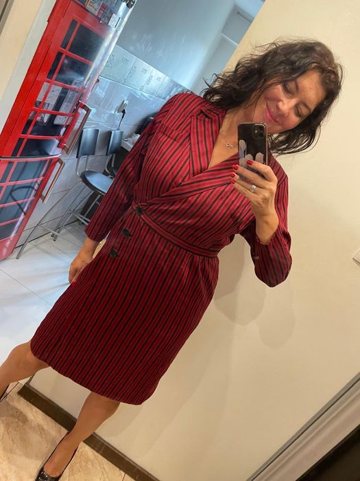 Piękna marynarkowa wyszczuplajaca sukienka roz L-XL