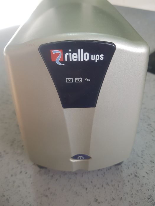 Vendo UPS da marca Riello 550VA