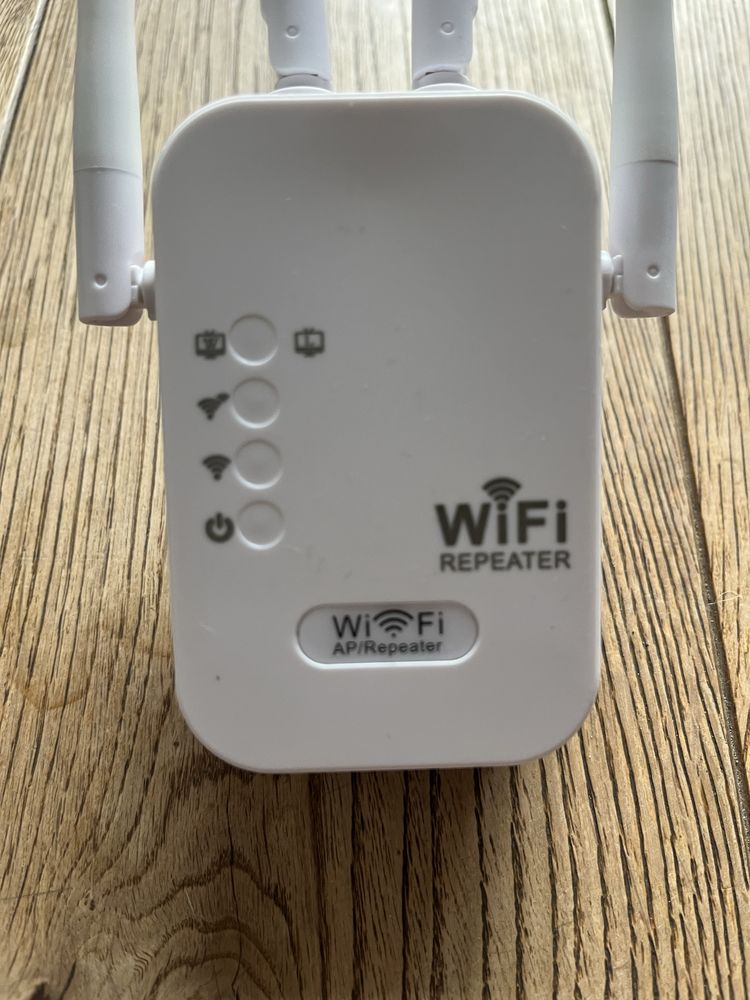 Repeater wifi Ausek z antenami