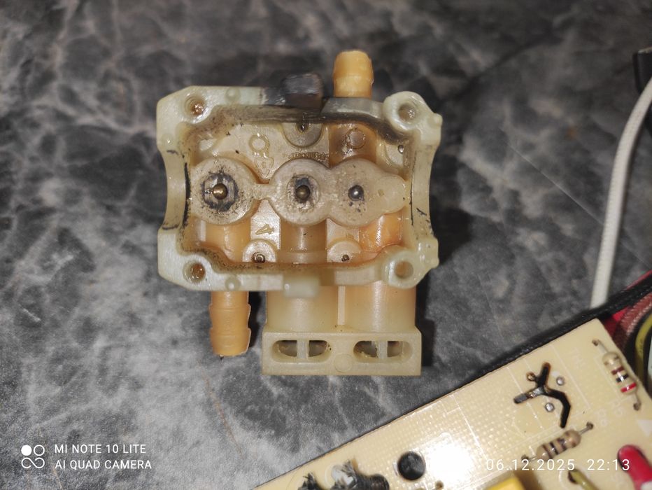 Кофеварка рожковая Vitek 1513 запчасти