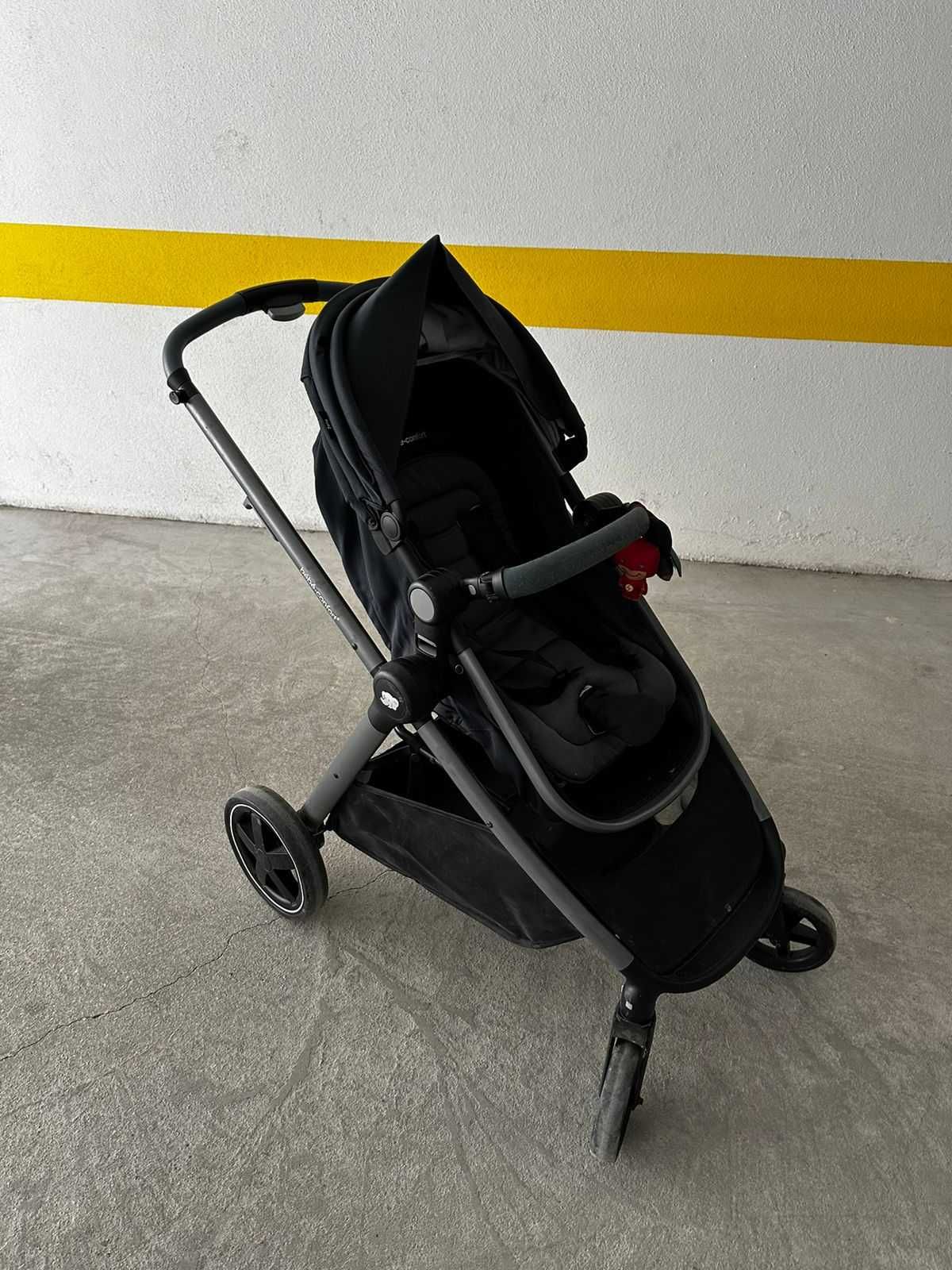 Carrinho de passeio Zelia 3 Essential Graphite Maxi-Cosi