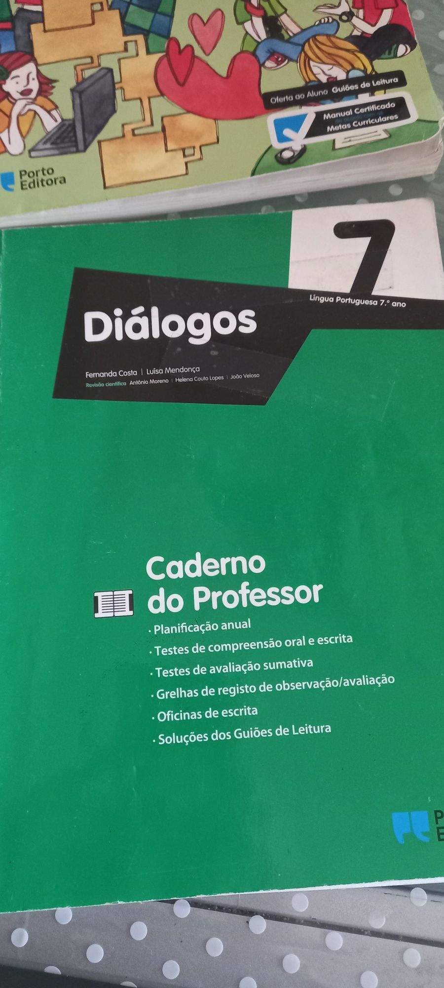 Manual "DIÁLOGOS 7" + 2 livros de testes com soluções