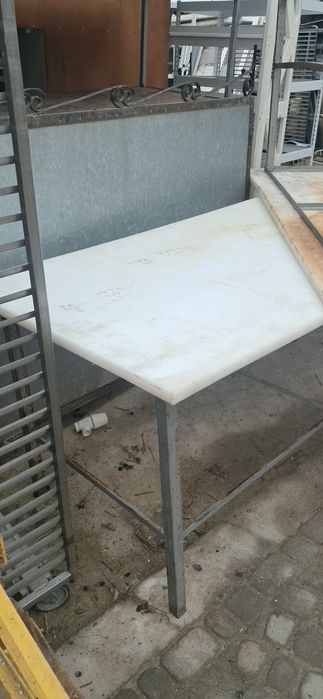 Стіл з нержавійки