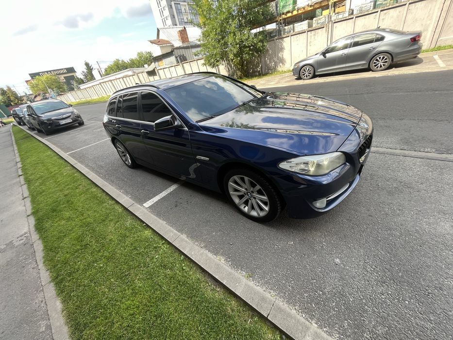 Бмв ф11 520д 2011р