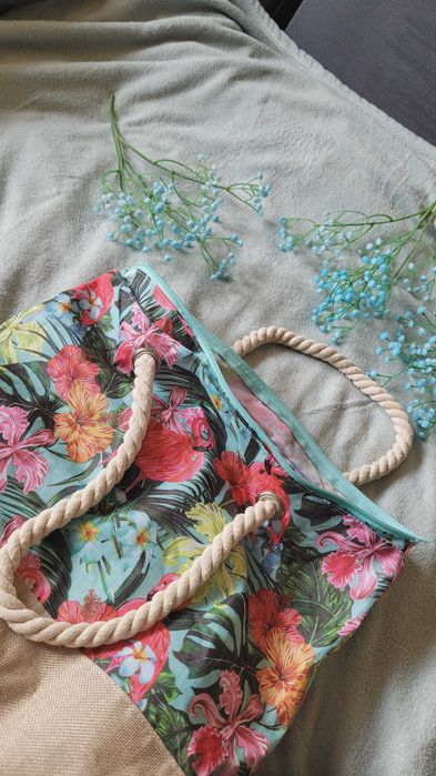 Torba plażowa kolorowa z nadrukiem w flamingi  print w kwiaty na lato
