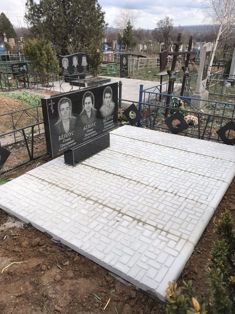 Памятники из гранита от 8000грн.