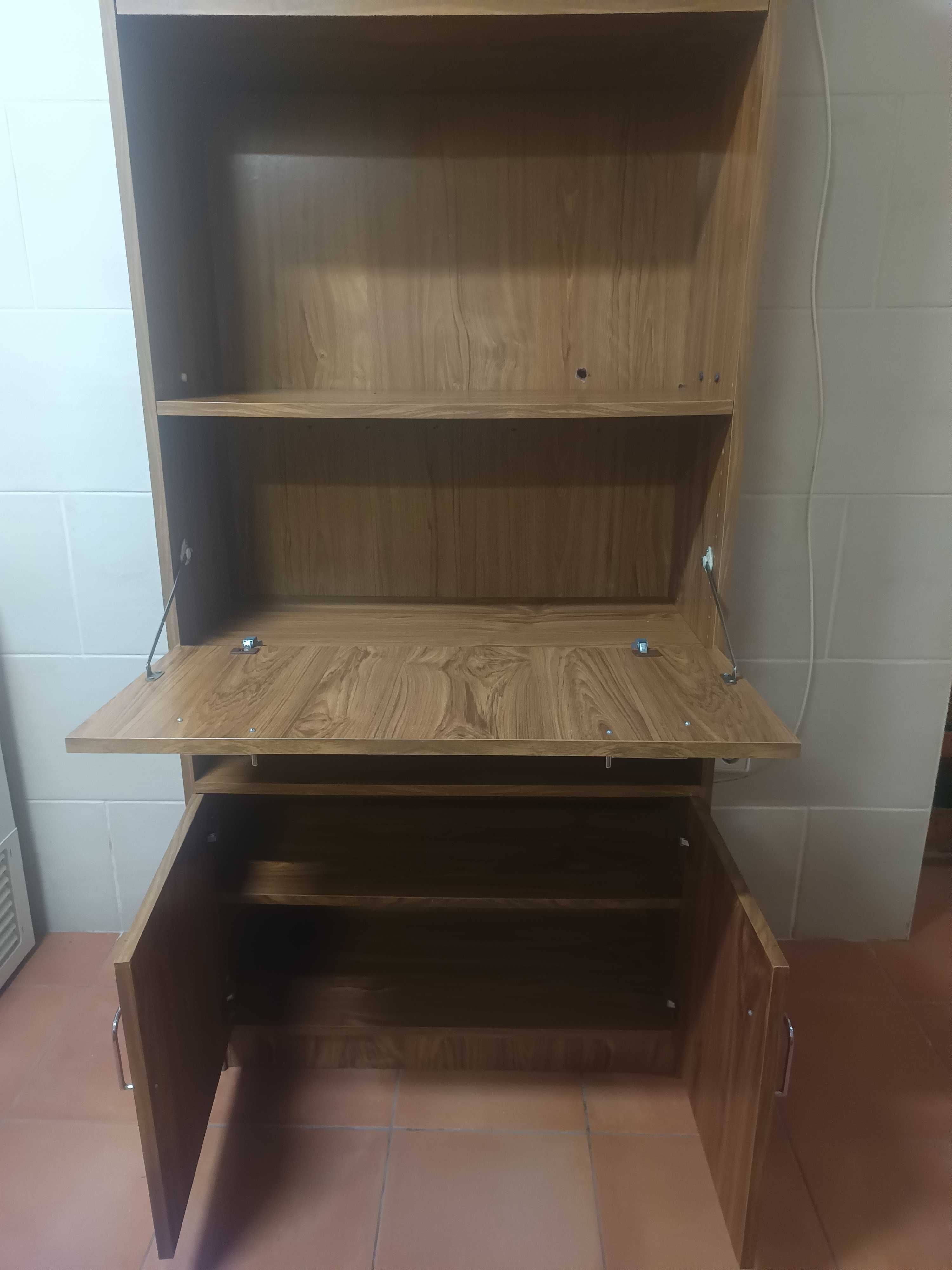 Estante multiusos bar/televisão