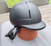 Kask do jazdy konnej M 52-56 cm