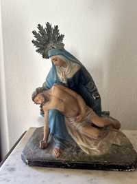 A Pietà com resplendor em Prata