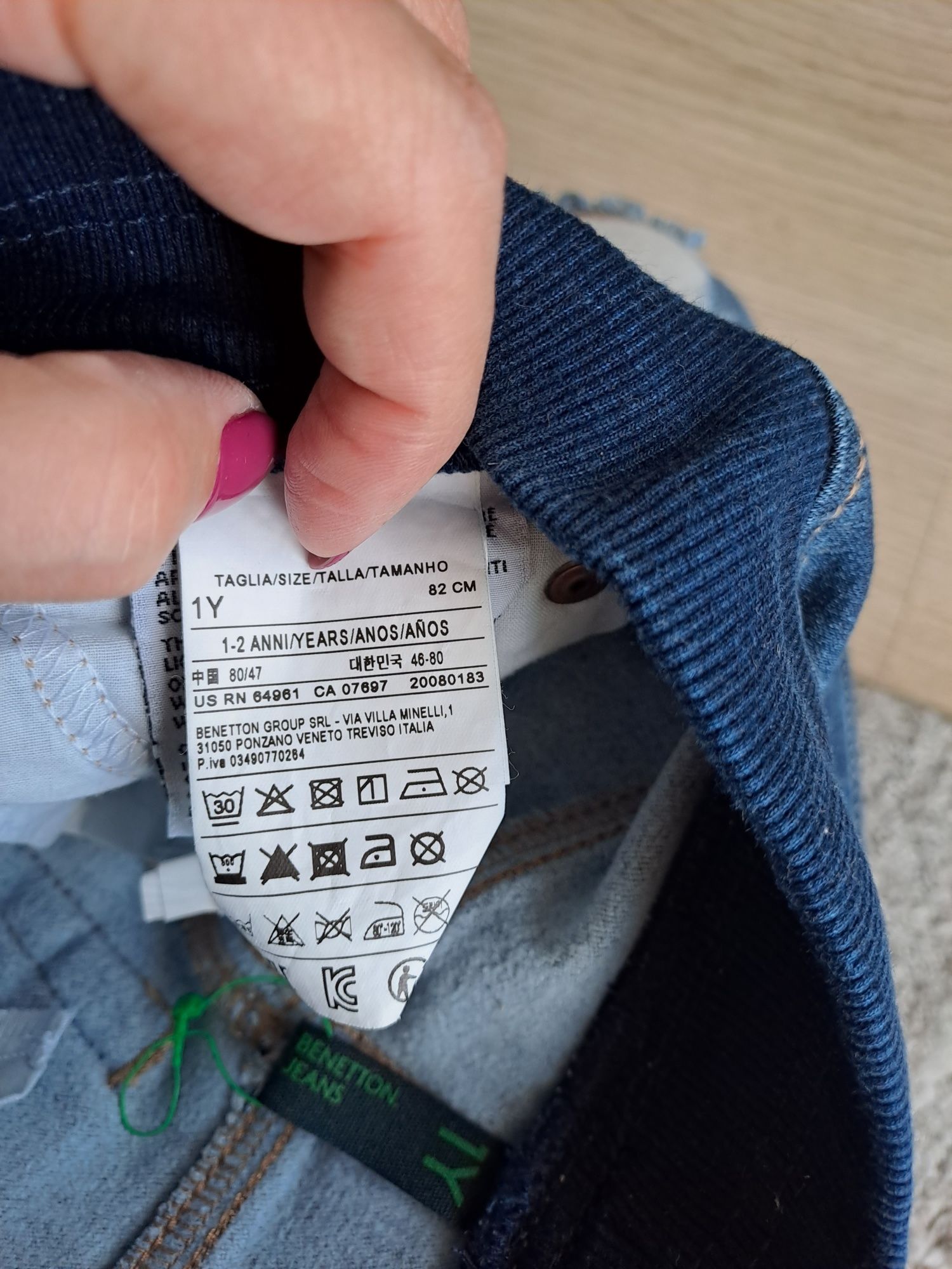 Benetton jeansy r. 82 nowe spodnie jeansowe na gumce dla chłopca