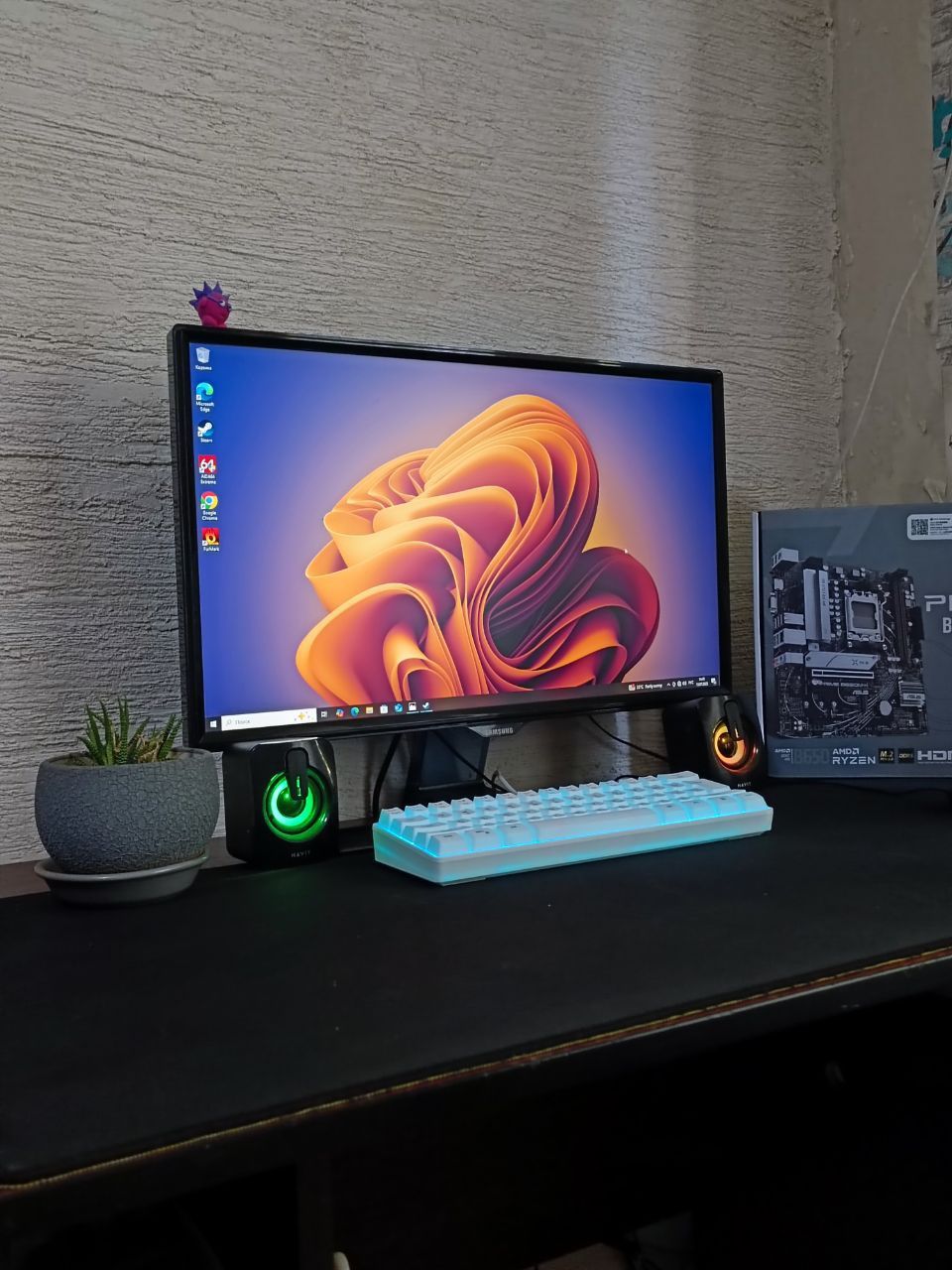 Игровой компьютер ПК i5 1050ti SSD монитор клавиатура мышка системный