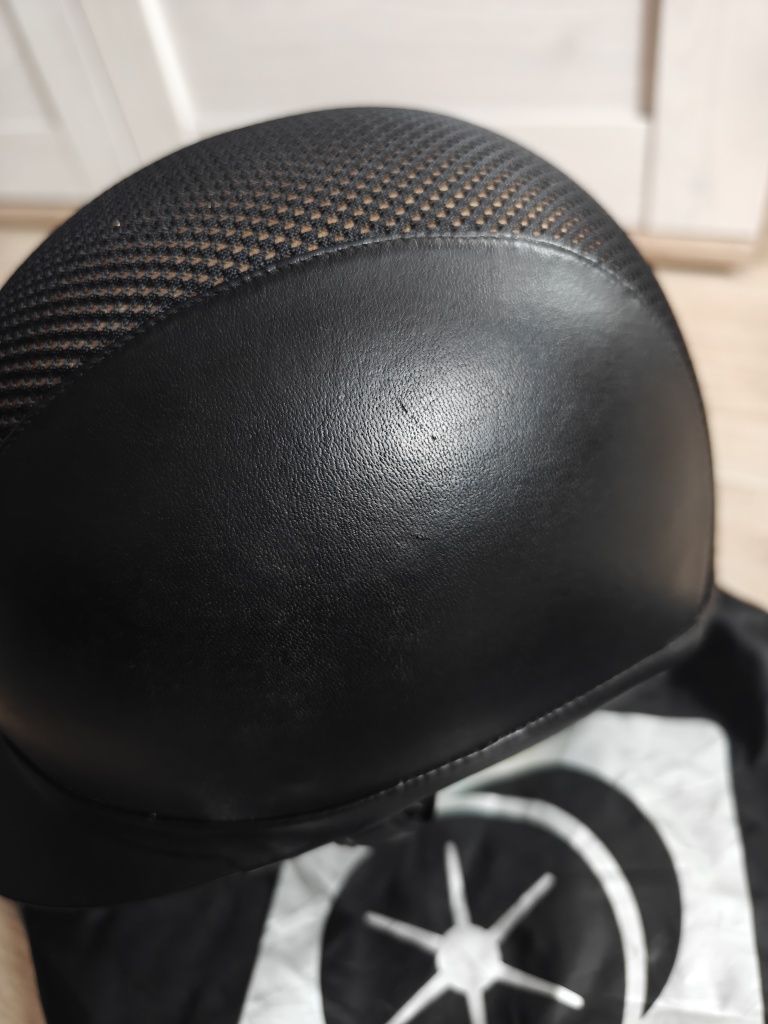 Kask jeździecki Charles Owen Leather 58cm czarny