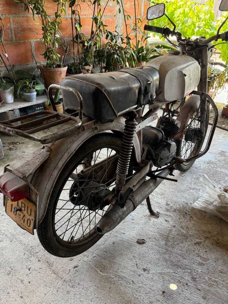 Mota casal piedense